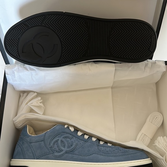 BRAND NEW CHANEL from Paris - Picture 5 of 15